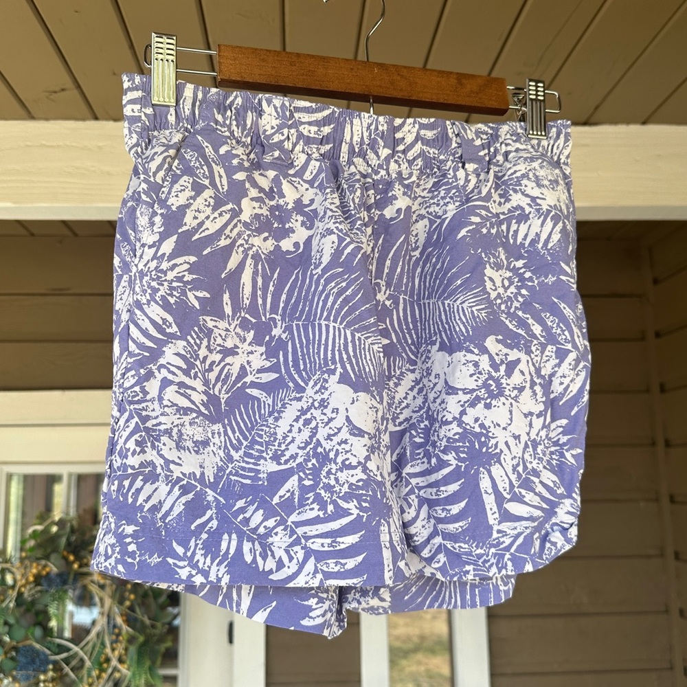 Columbia PFG - 4” Shorts - Purple Pattern - Size 4